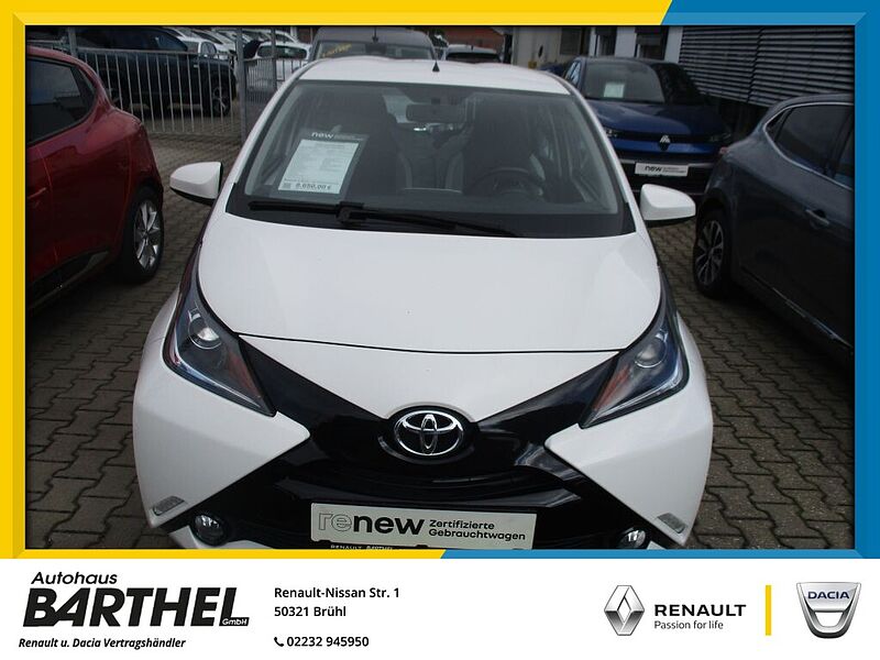 Toyota Aygo x-play touch